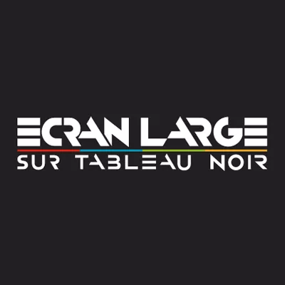 Logo d'écran large sur tableau noir